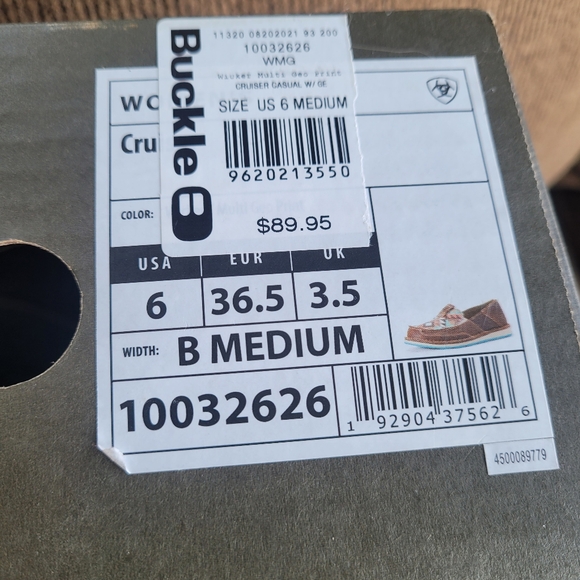 Slip on canvas shoes - Picture 2 of 4